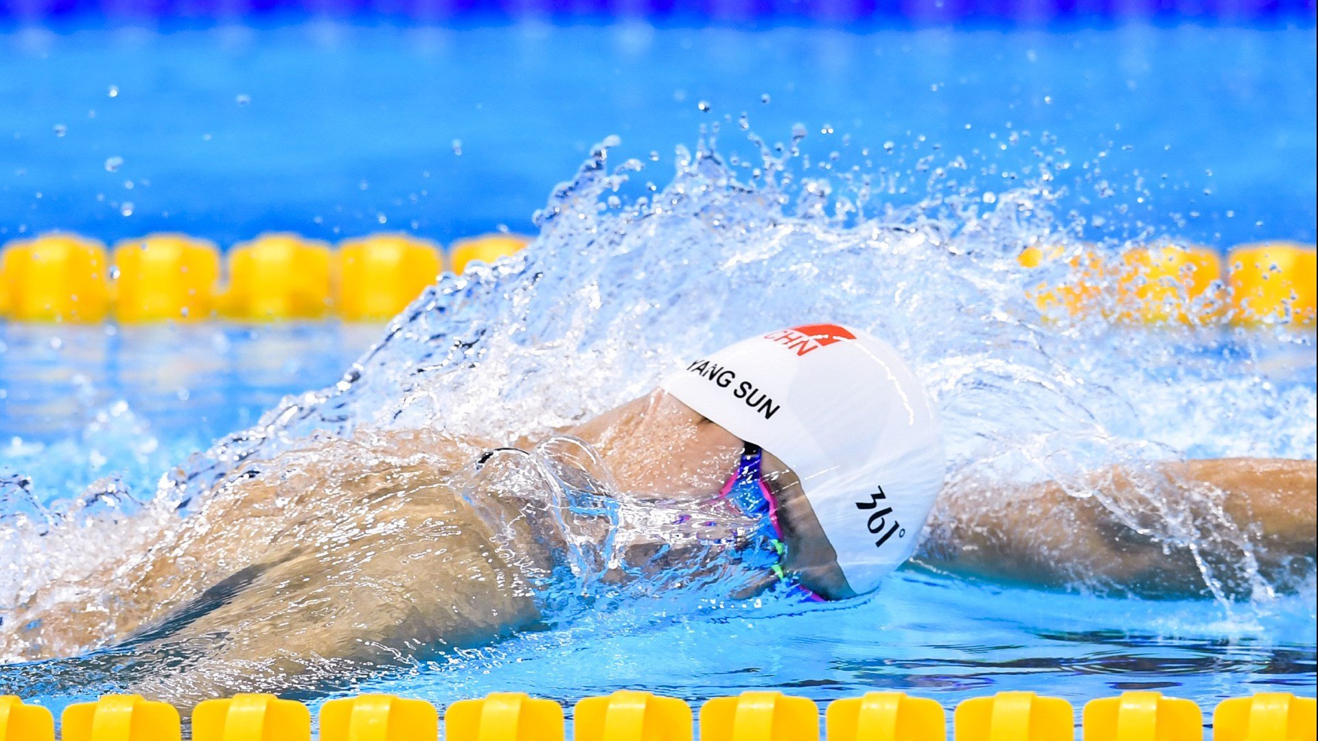 “徒步定向越野:东部新区赛场上演智慧与速度的竞逐”